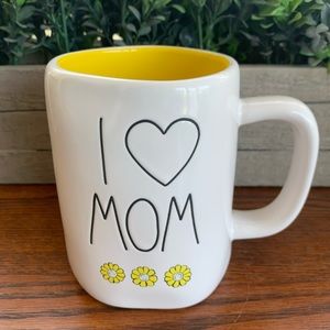 Rae Dunn I Heart Mom Mug